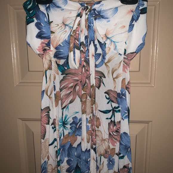 Summer Floral Maxi Dress - Picture 2 of 6